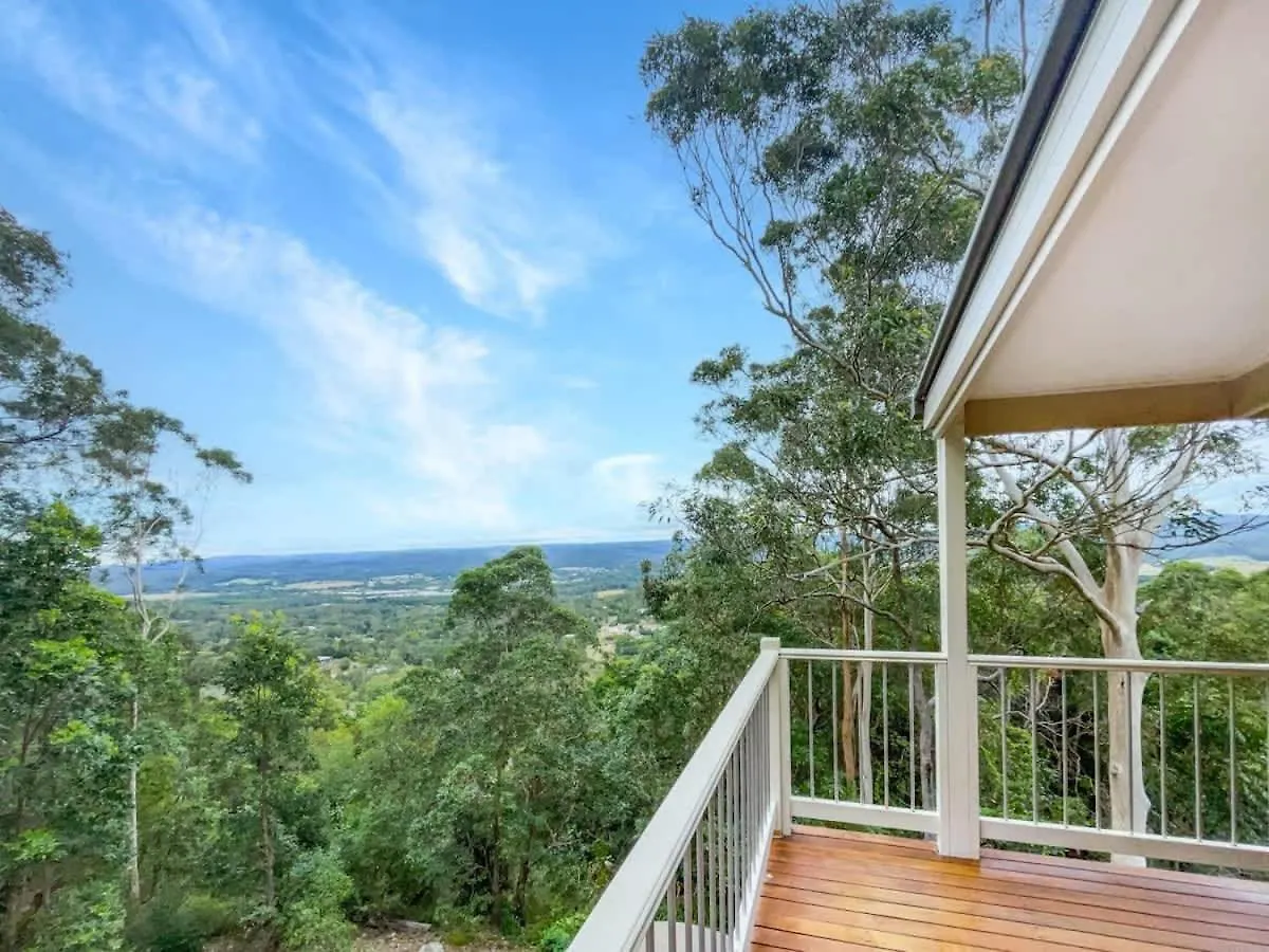 Semesterbostad Tranquil Escape With Beautiful Mountain Views Villa Ninderry