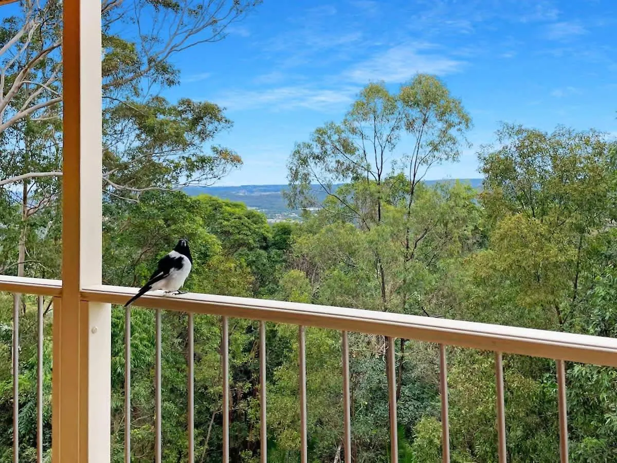 Semesterbostad Tranquil Escape With Beautiful Mountain Views Villa Ninderry